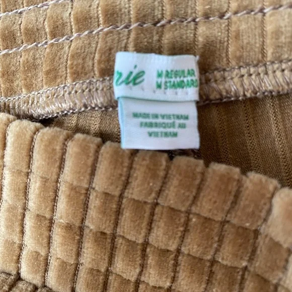 Aerie NWT groove on highwaist velour flare leg legging size M tree line gold - Picture 6 of 8